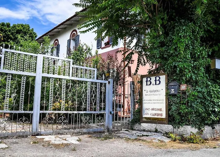 Il Giardino לינה וארוחת בוקר 3*