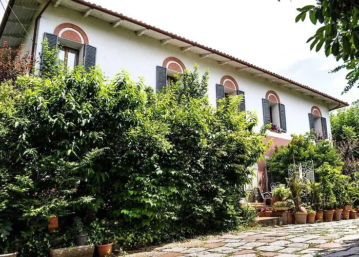 Il Giardino Alojamento de Acomodação e Pequeno-almoço Baricella