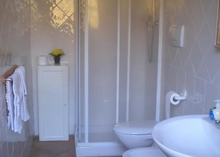 Il Giardino לינה וארוחת בוקר Baricella