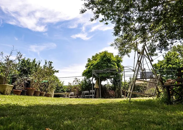 Il Giardino לינה וארוחת בוקר 3*