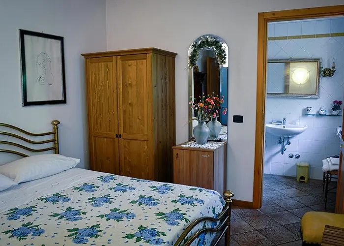 Il Giardino לינה וארוחת בוקר Baricella